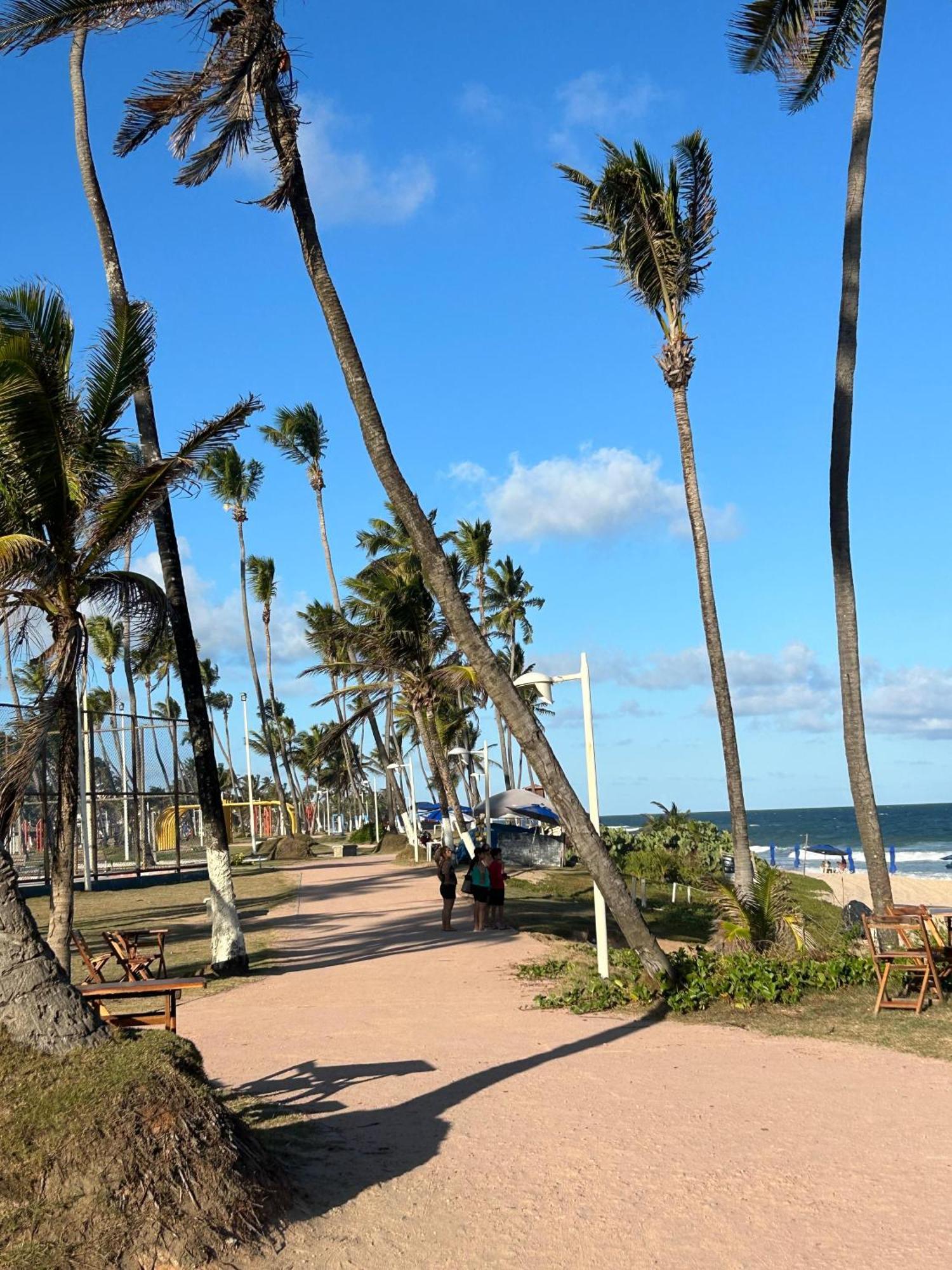 Village Em Stella Maris A 50M Da Praia 萨尔瓦多 外观 照片